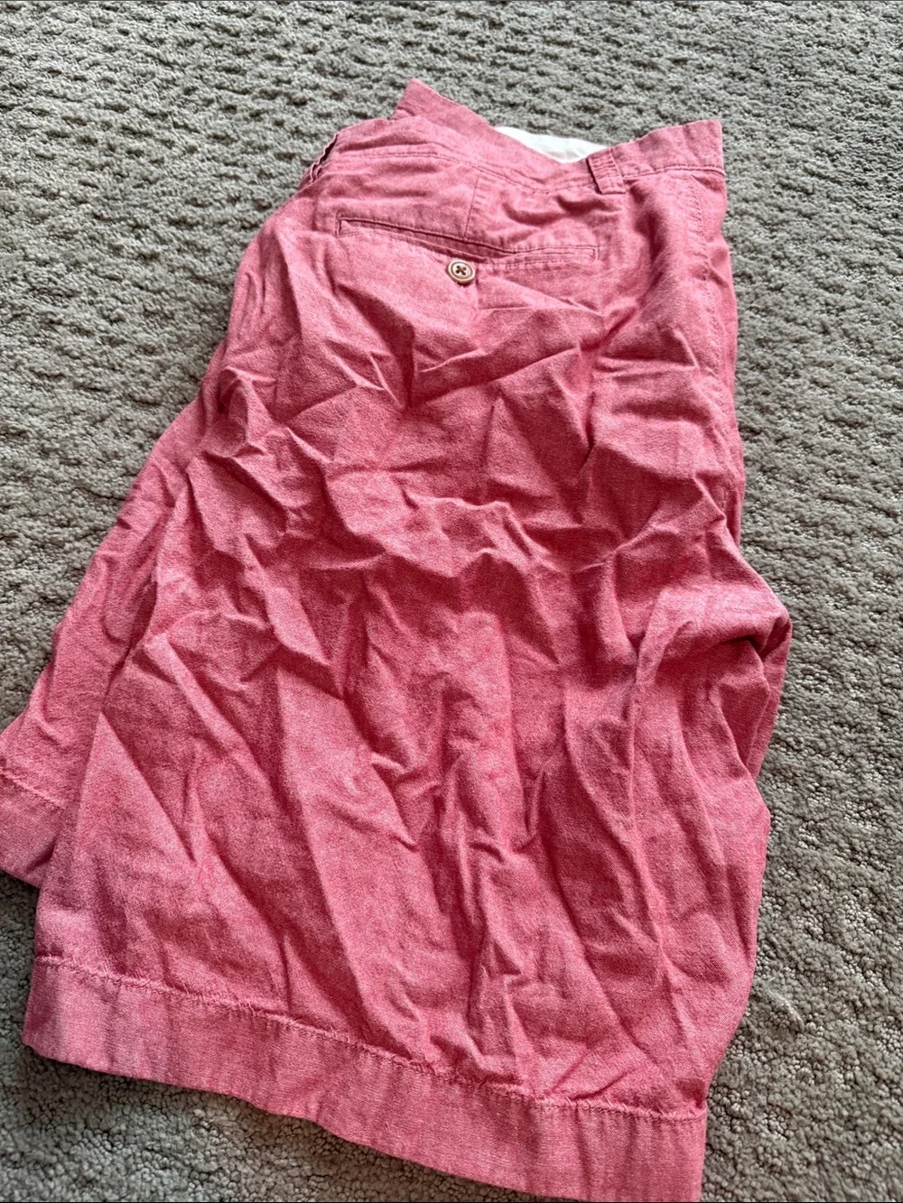 J. Crew Men's Flat Front Chino Shorts in Dusty Pink